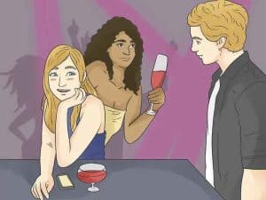 How to approach a girl in a crowd at a bar